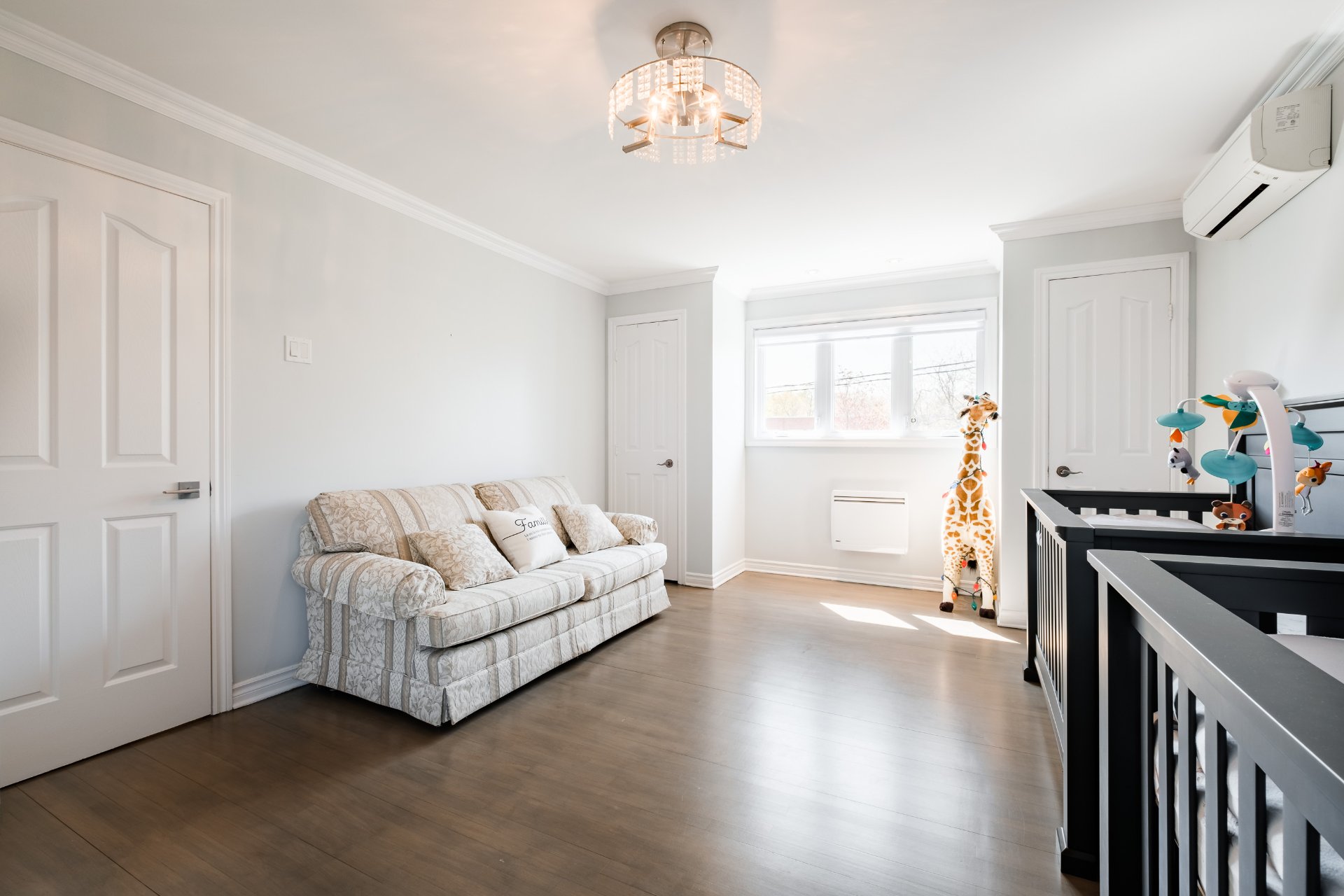 House for sale 3 Bedrooms 2314 sq ft Lachenaie Lanaudière € 509,633