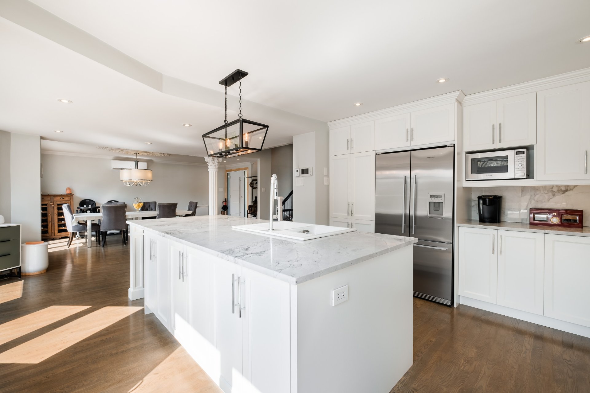 House for sale 3 Bedrooms 2314 sq ft Lachenaie Lanaudière € 509,633