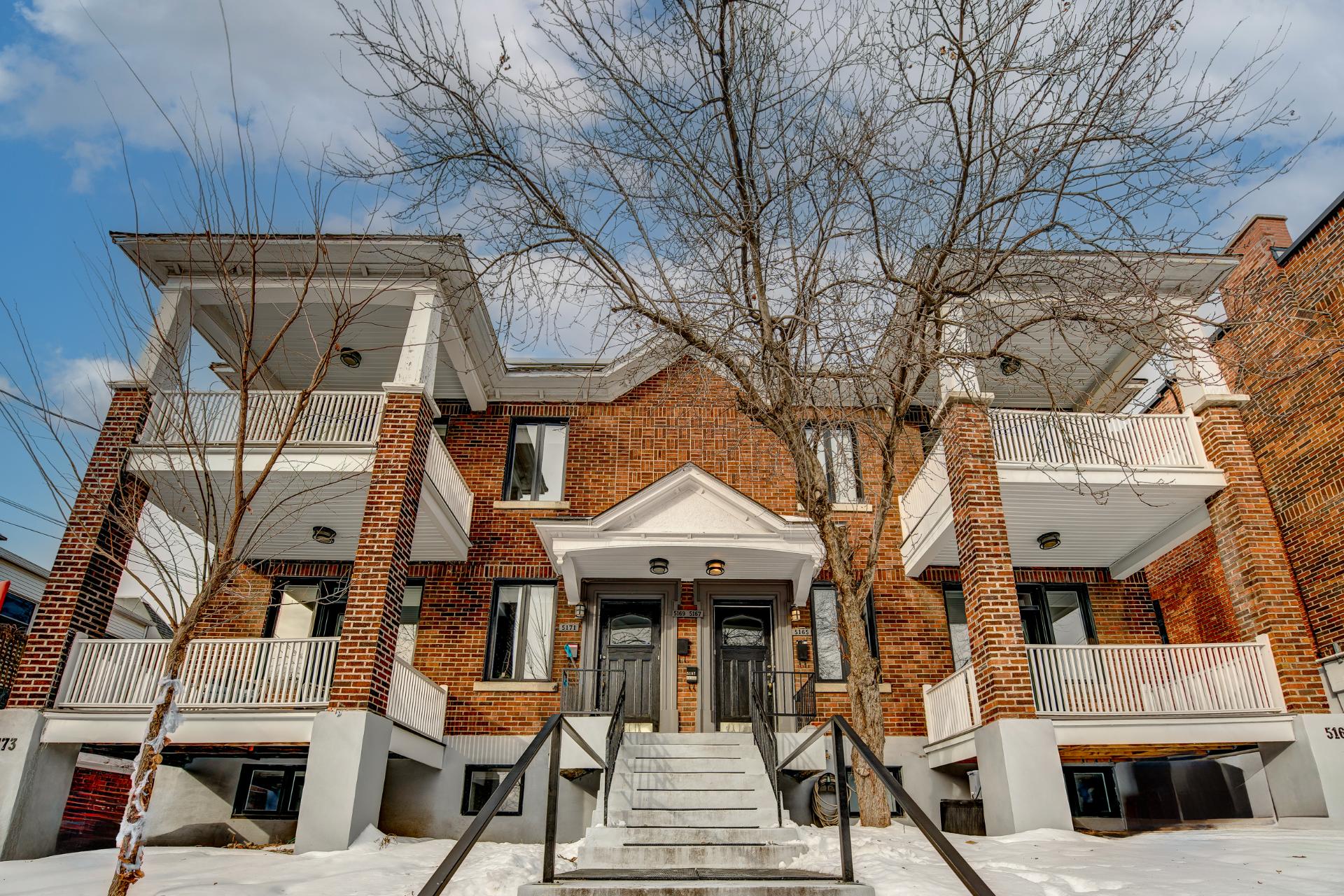 Apartment to rent 3 Bedrooms 1496 sq ft Montréal Montréal (Côtedes