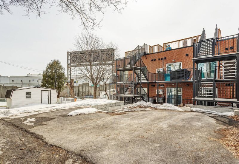23 Av. Lowland  Montréal (Lachine) (Montréal)