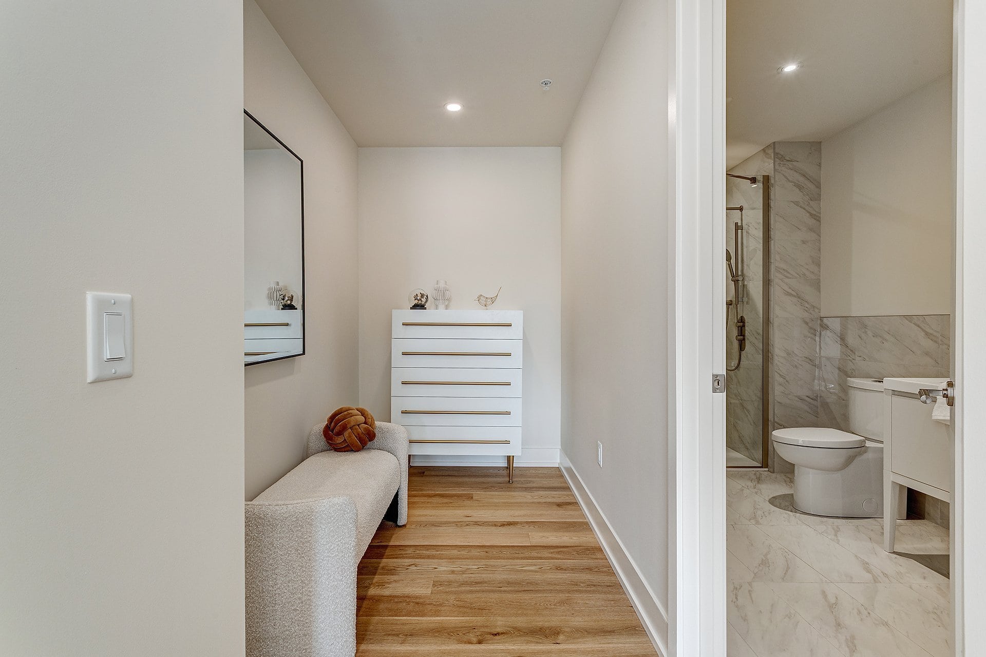 Montréal  - Appartement 9 Pi&egrave;ces 2 Chambres - picture 4