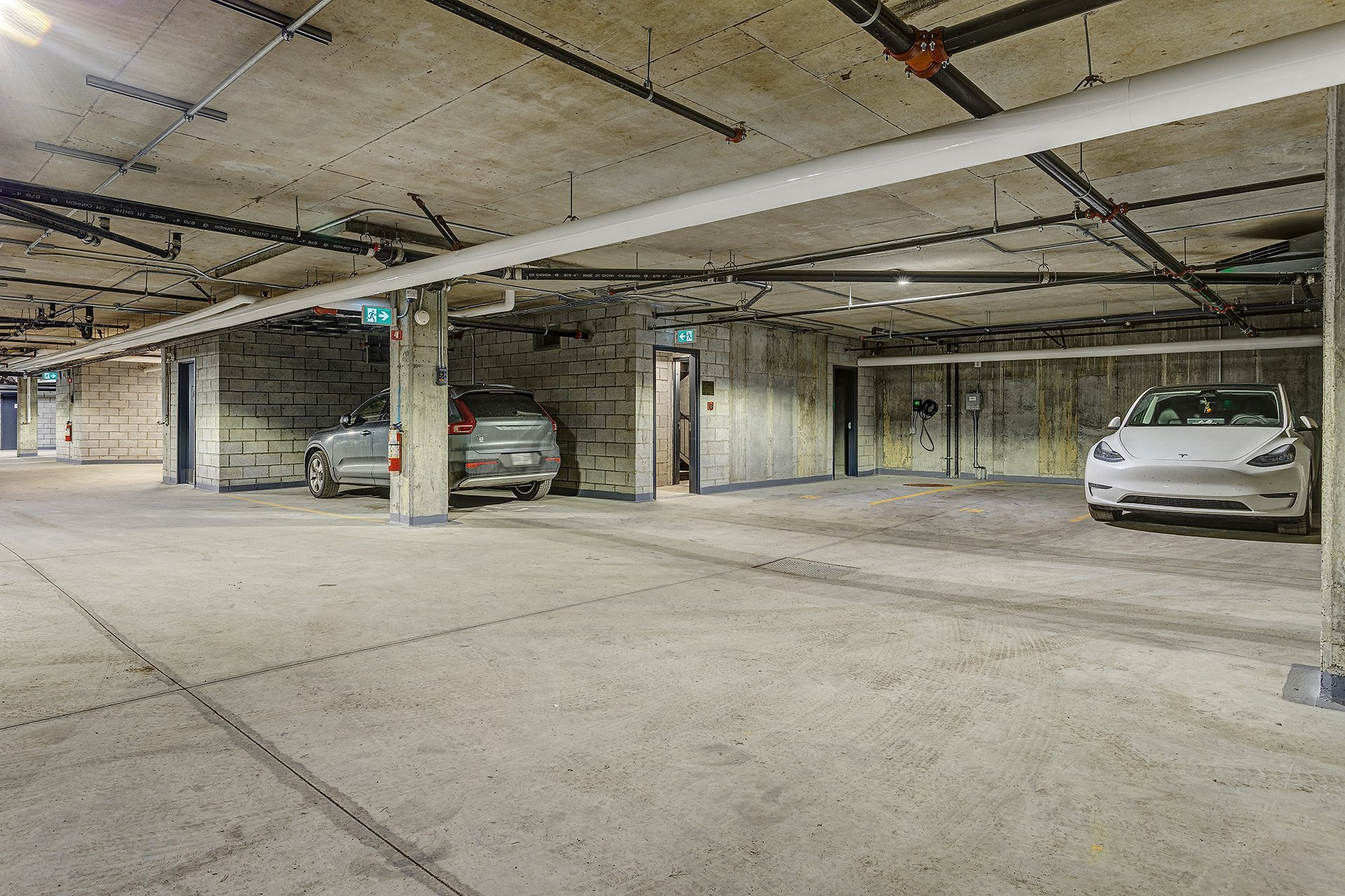 Montréal  - Appartement 9 Pi&egrave;ces 2 Chambres - picture 11