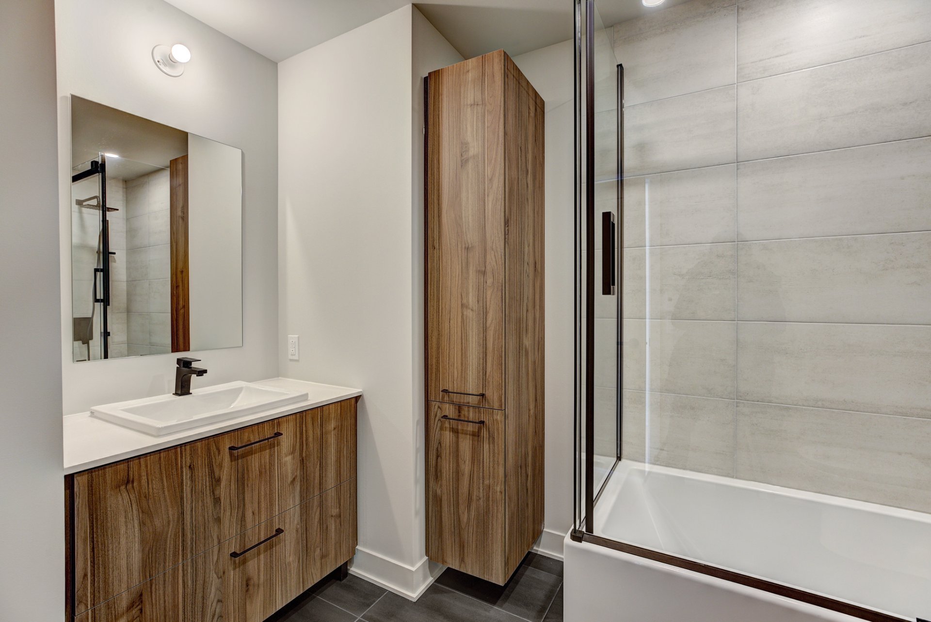 Laval  - Apartment 2 Bedrooms - picture 13