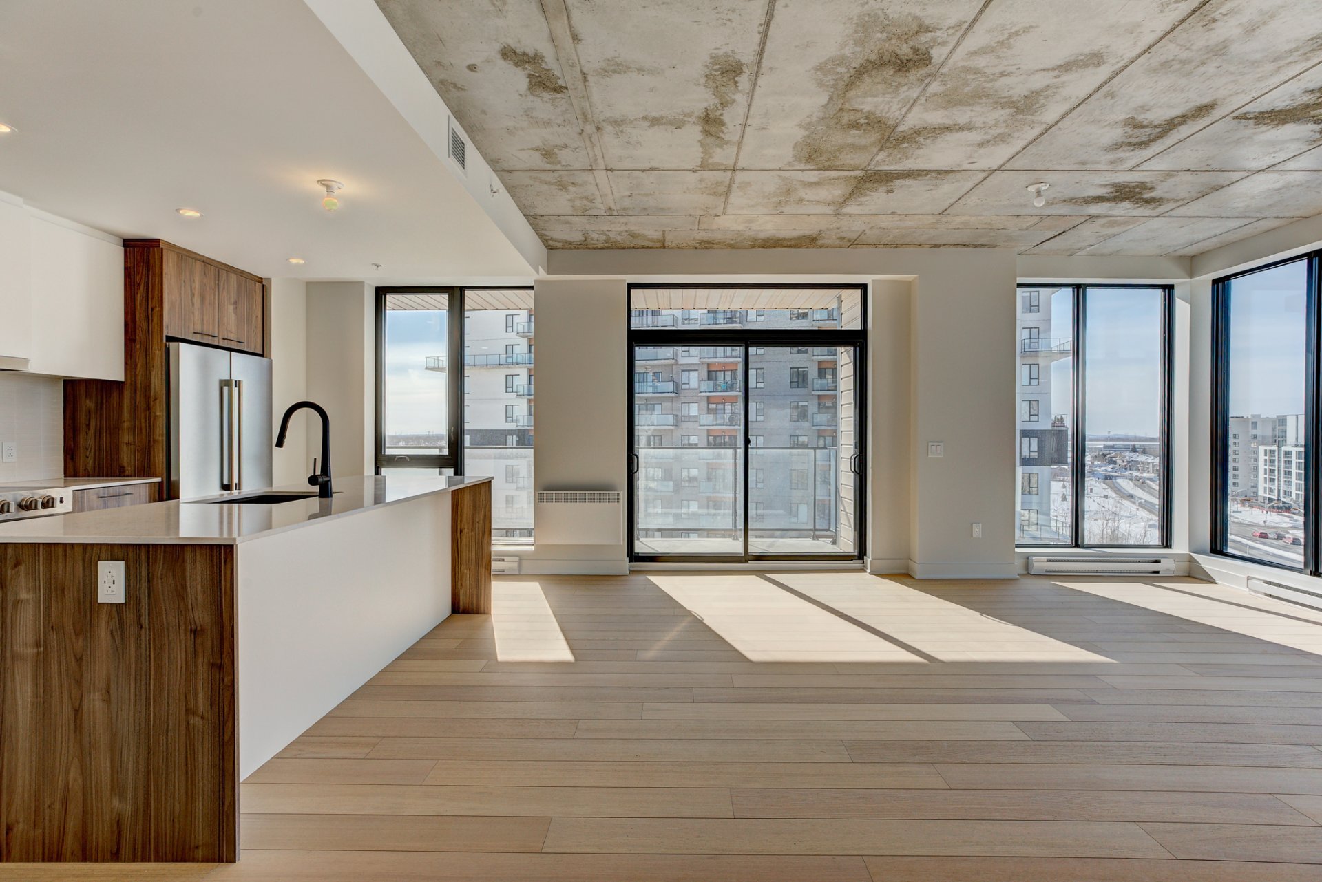 Laval  - Apartment 2 Bedrooms - picture 15