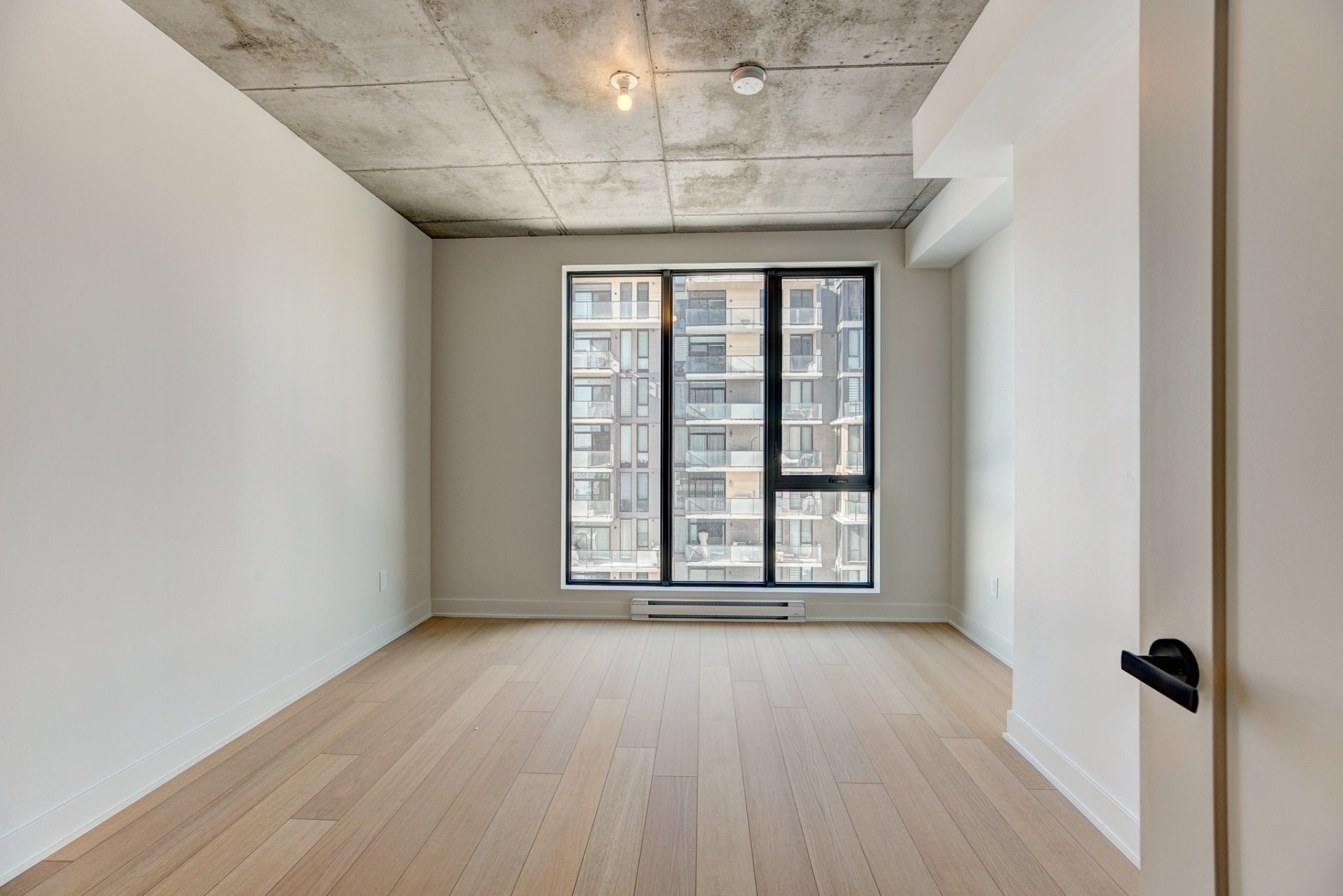 Laval  - Apartment 2 Bedrooms - picture 5