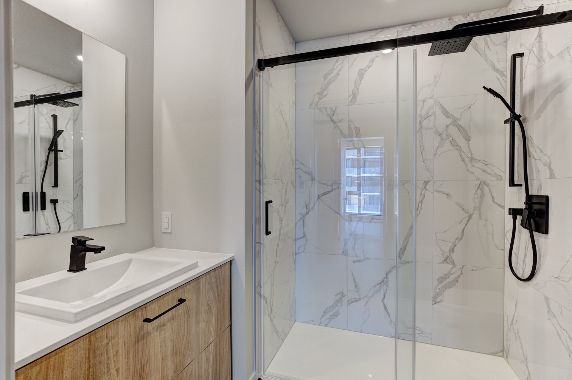 Laval  - Apartment 2 Bedrooms - picture 8