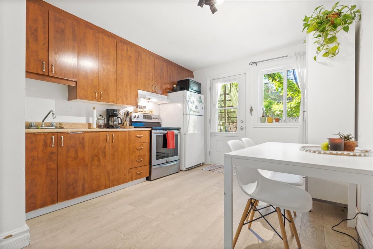 1852 – 1858 Rue D’Iberville  Montréal (Ville-Marie) (Montréal)