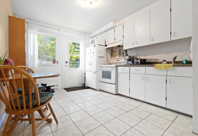 1852 – 1858 Rue D’Iberville  Montréal (Ville-Marie) (Montréal)