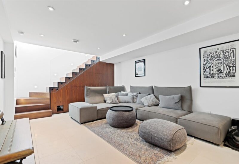 6 Av. St-Joachim  Pointe-Claire (Montréal)