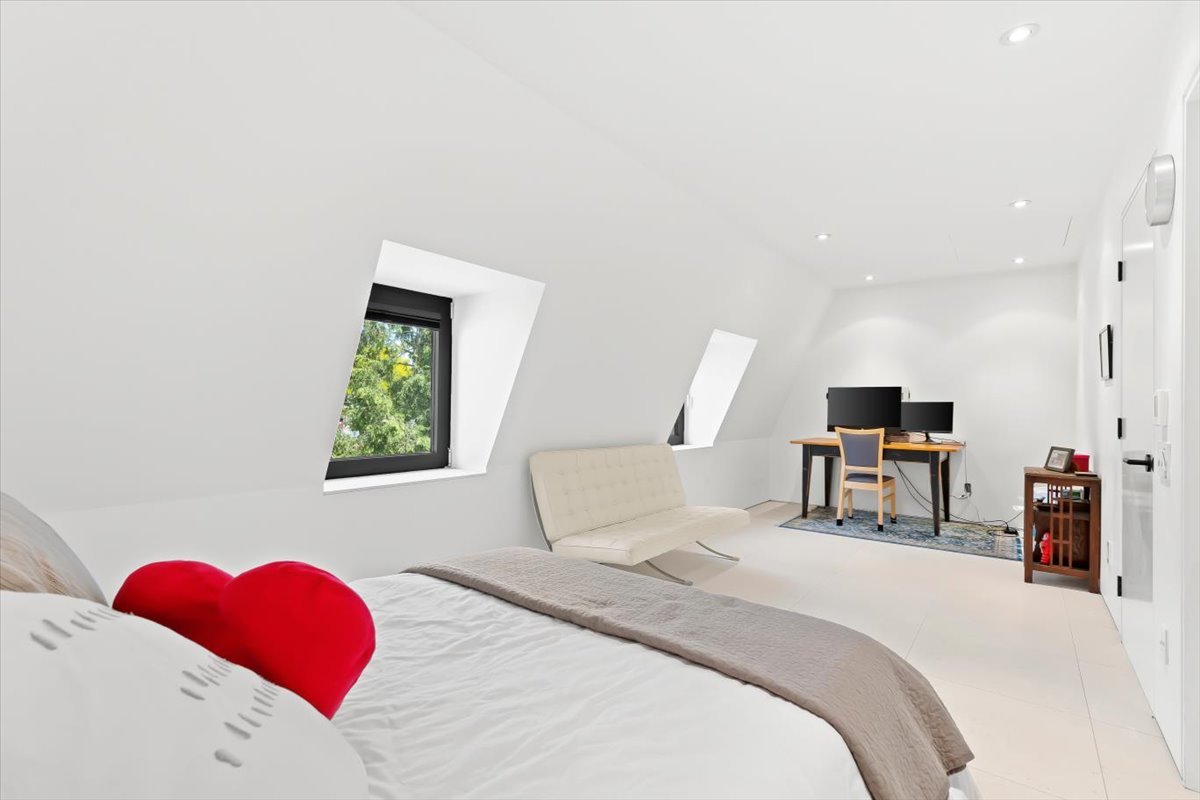 6 Av. St-Joachim  Pointe-Claire (Montréal)