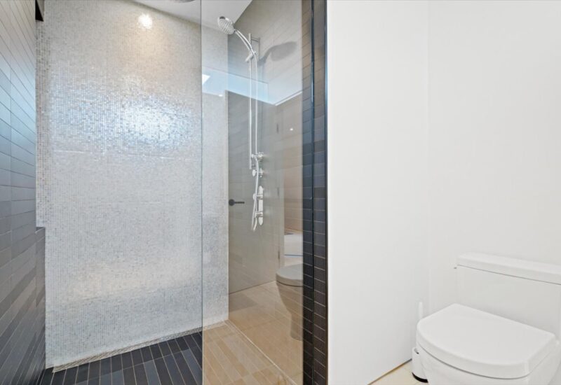 6 Av. St-Joachim  Pointe-Claire (Montréal)