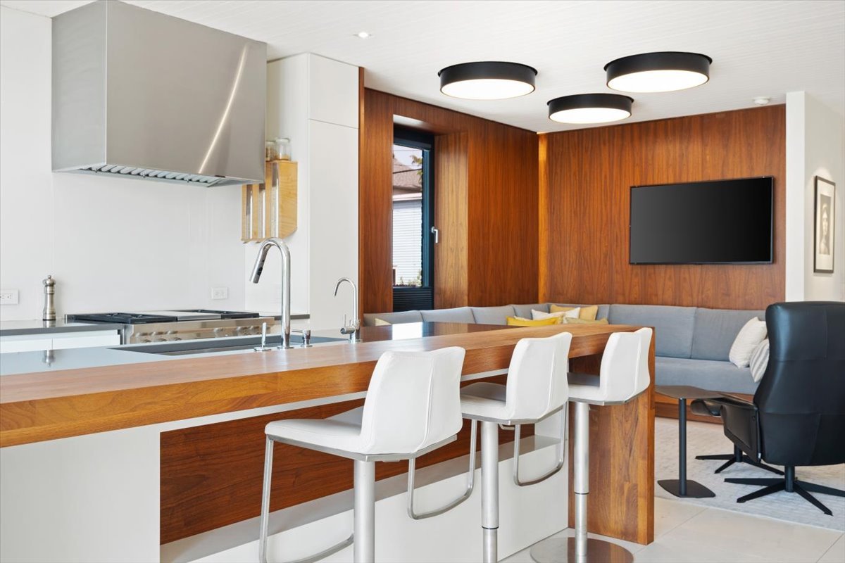 6 Av. St-Joachim  Pointe-Claire (Montréal)