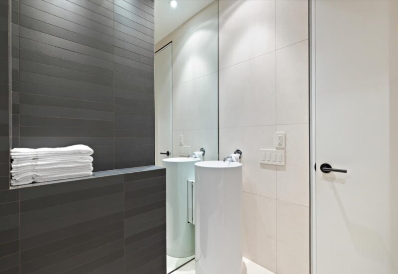 6 Av. St-Joachim  Pointe-Claire (Montréal)