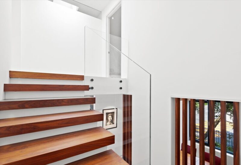 6 Av. St-Joachim  Pointe-Claire (Montréal)