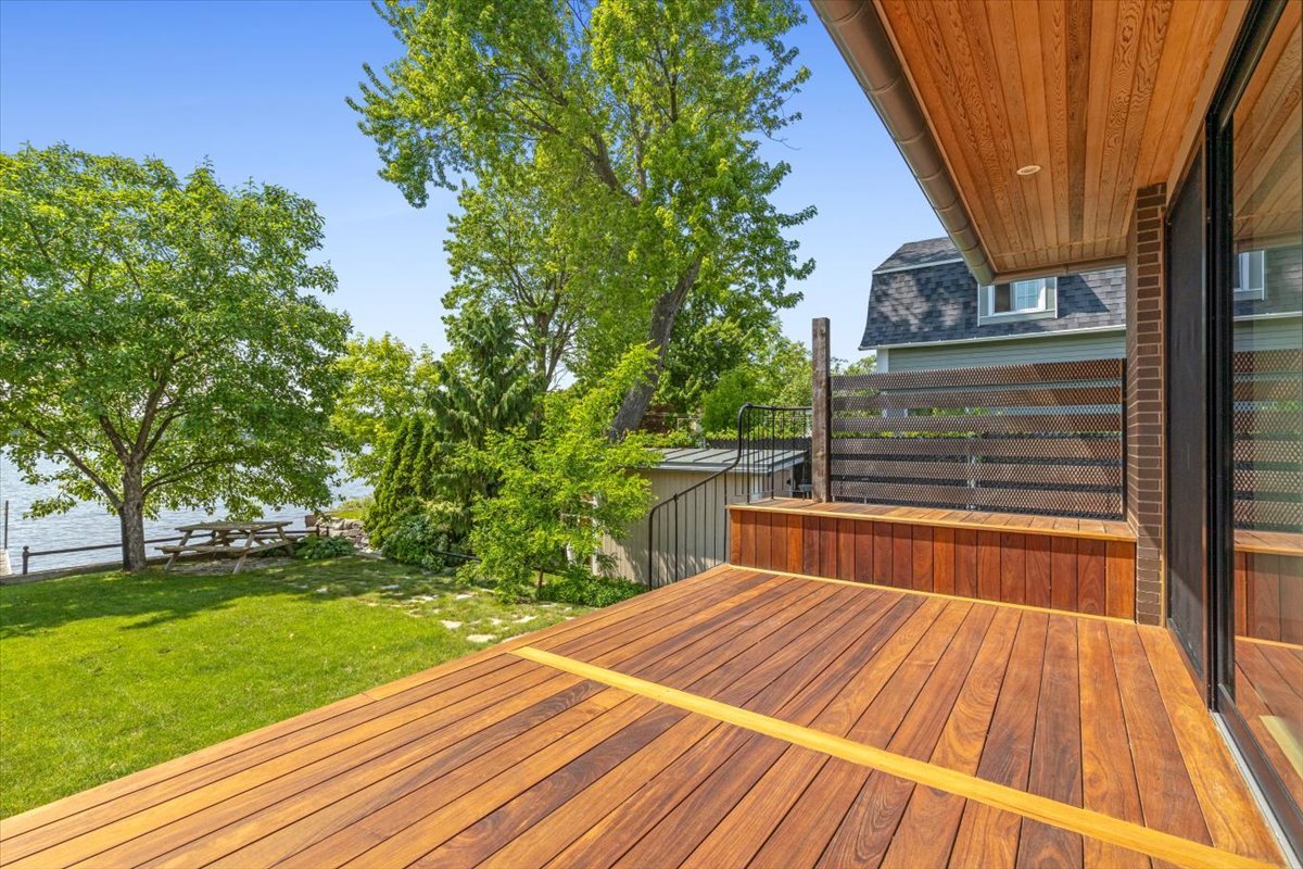 6 Av. St-Joachim  Pointe-Claire (Montréal)