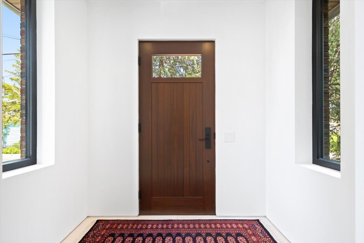 6 Av. St-Joachim  Pointe-Claire (Montréal)