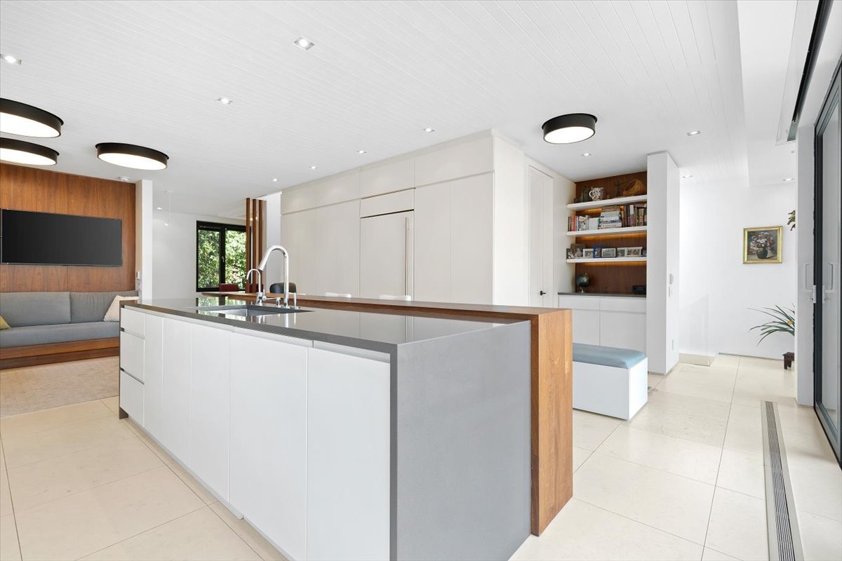 6 Av. St-Joachim  Pointe-Claire (Montréal)