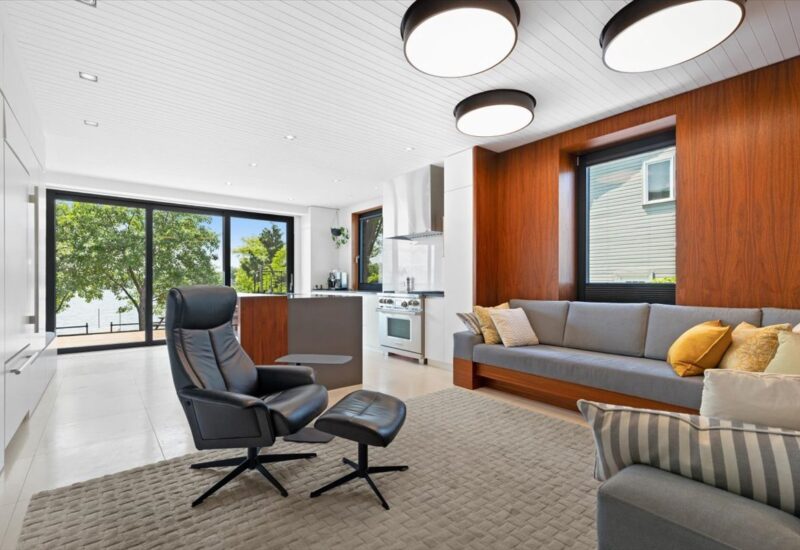 6 Av. St-Joachim  Pointe-Claire (Montréal)