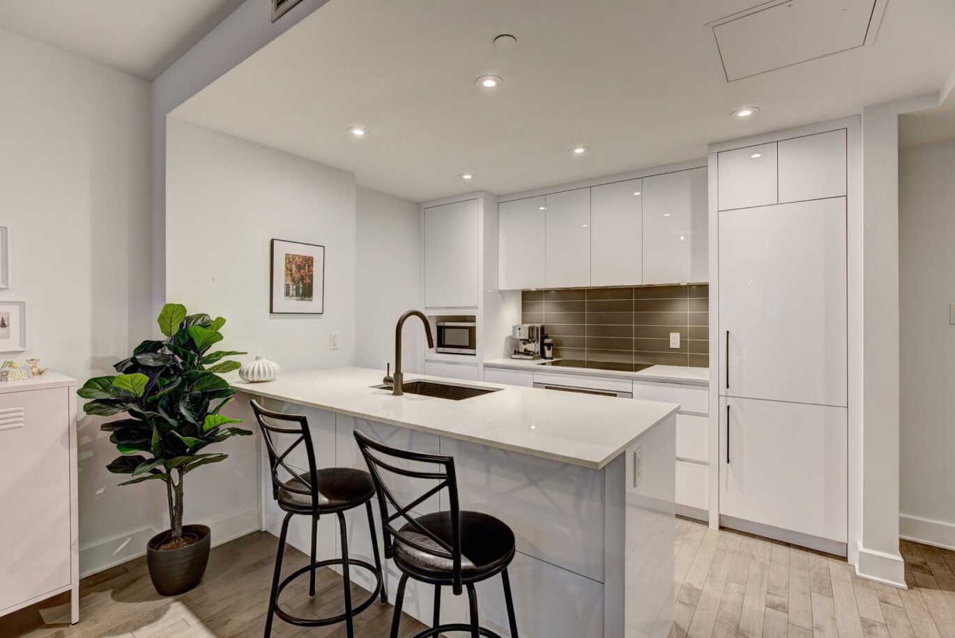 38 Rue du Square-Sir-George-Étienne-Cartier #515  Montréal (Le Sud-Ouest) (Montréal)