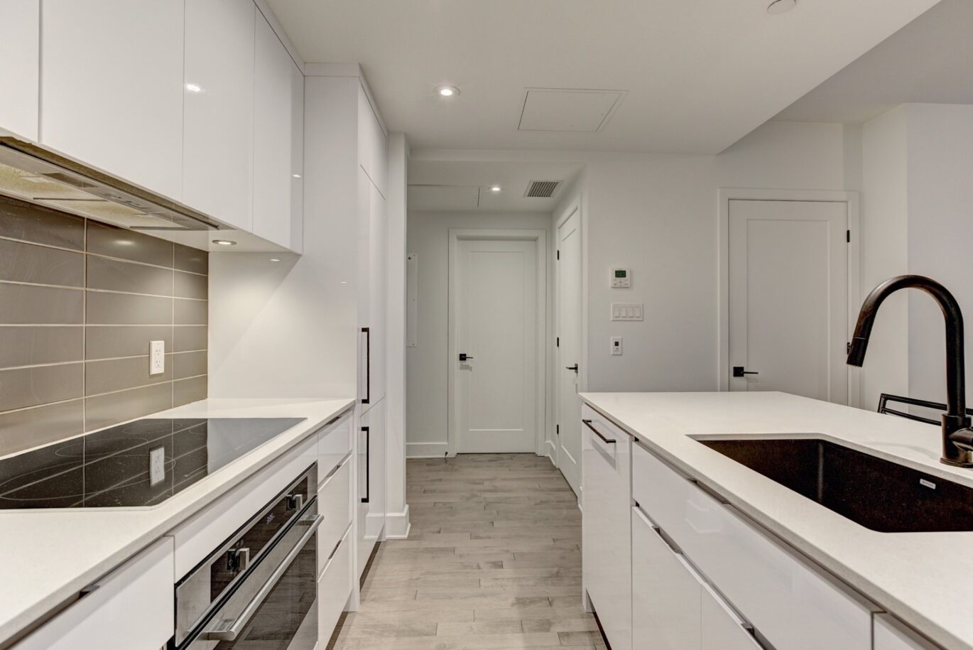 38 Rue du Square-Sir-George-Étienne-Cartier #515  Montréal (Le Sud-Ouest) (Montréal)