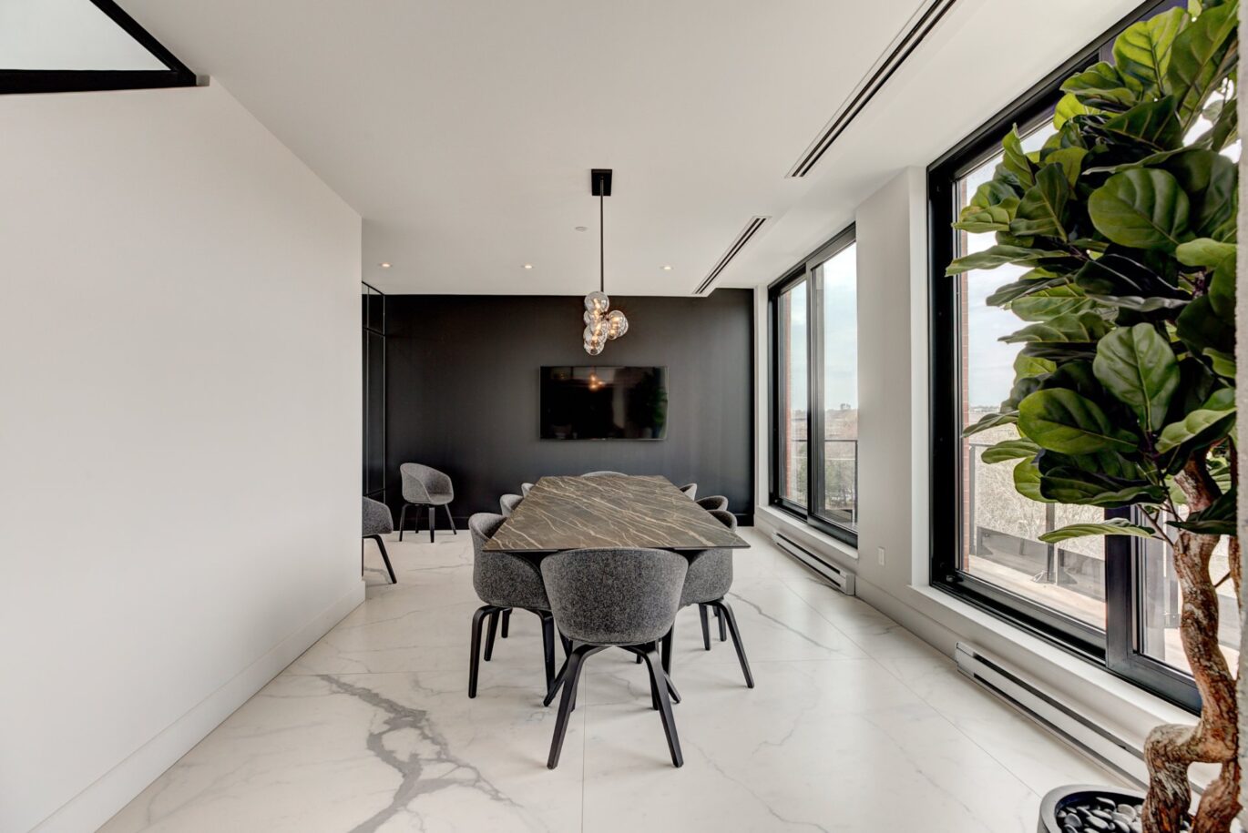 38 Rue du Square-Sir-George-Étienne-Cartier #515  Montréal (Le Sud-Ouest) (Montréal)