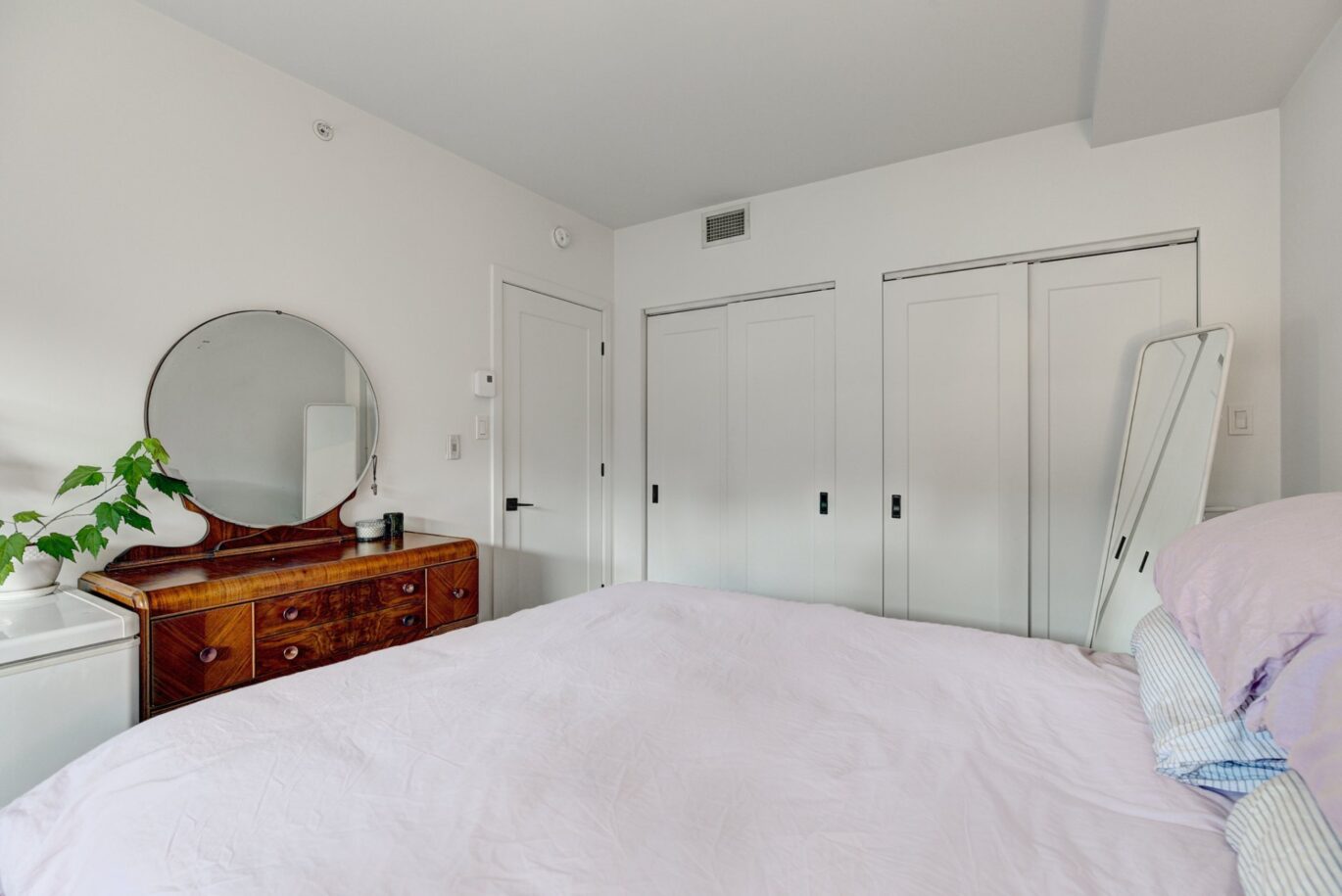 38 Rue du Square-Sir-George-Étienne-Cartier #515  Montréal (Le Sud-Ouest) (Montréal)