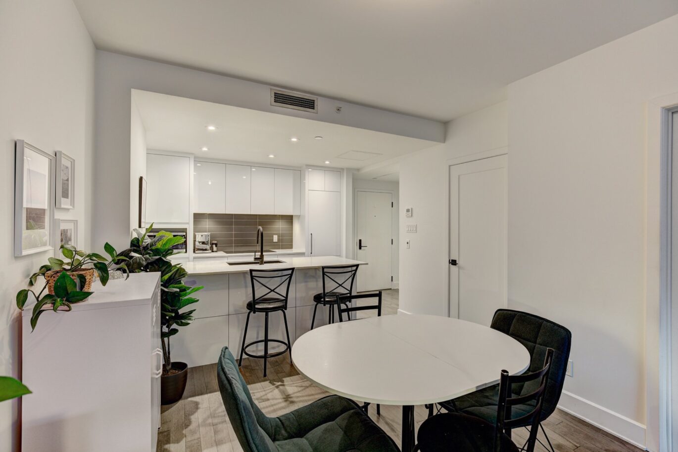 38 Rue du Square-Sir-George-Étienne-Cartier #515  Montréal (Le Sud-Ouest) (Montréal)