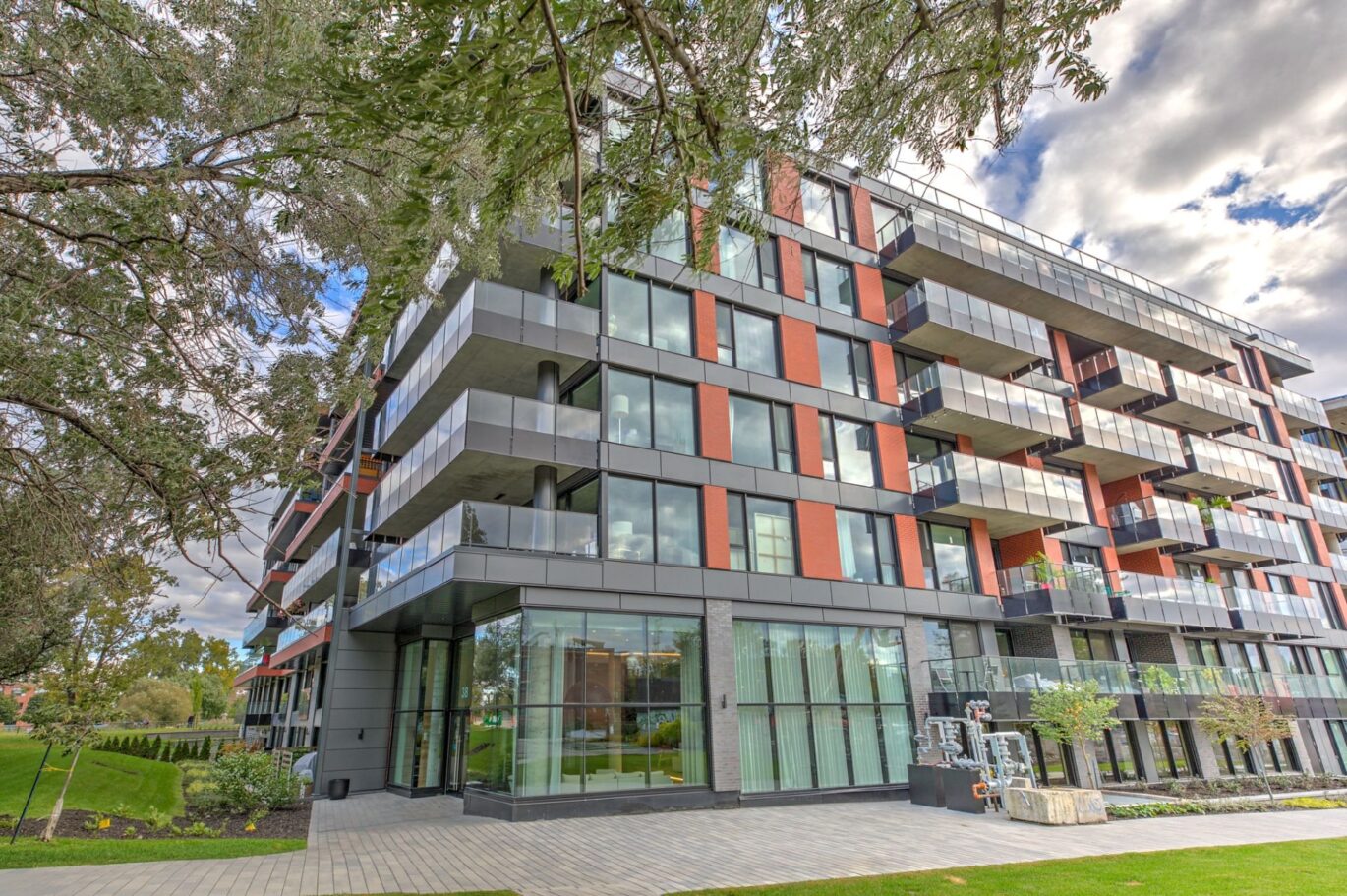 38 Rue du Square-Sir-George-Étienne-Cartier #515  Montréal (Le Sud-Ouest) (Montréal)