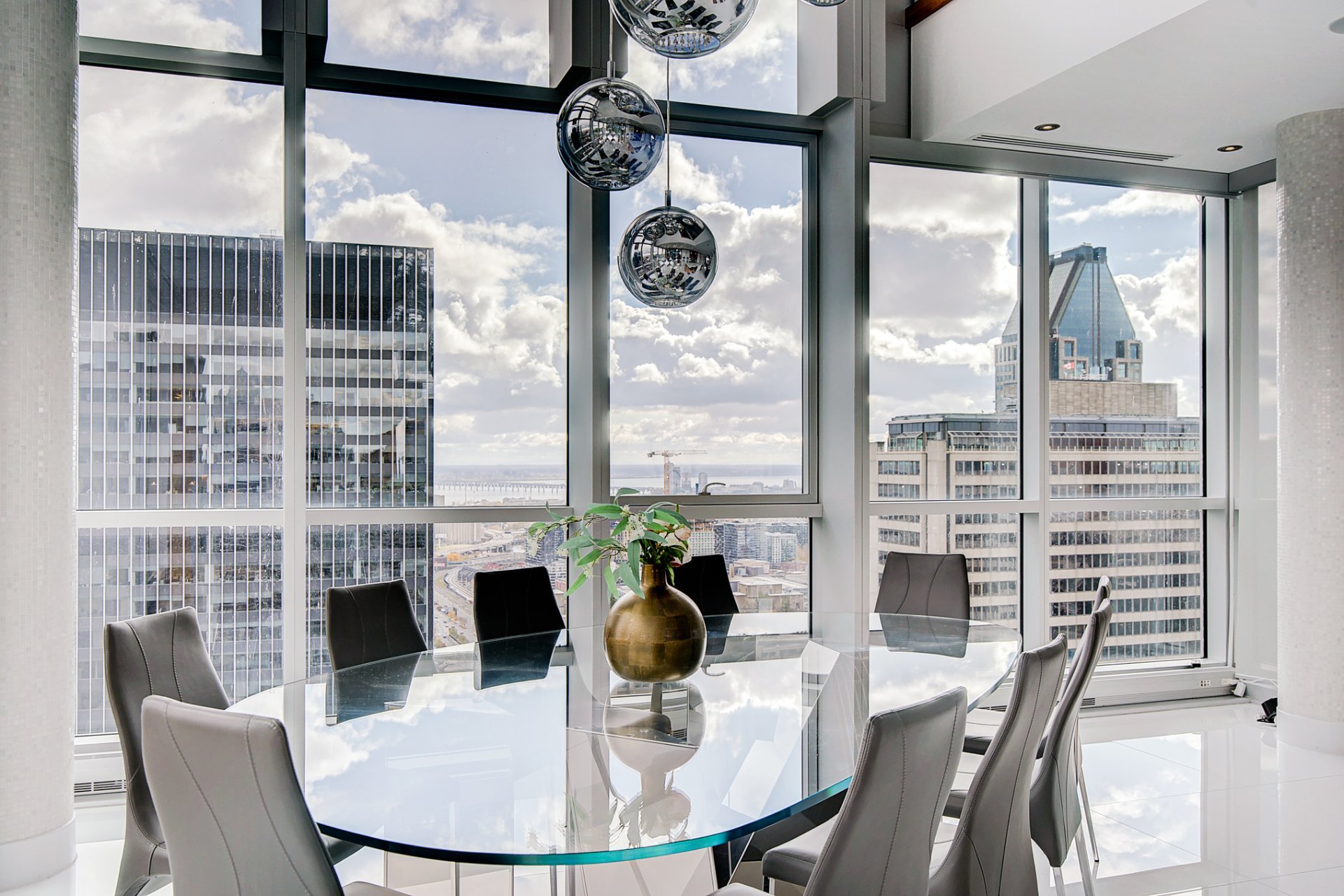 Montréal  - Apartment 5 Bedrooms - picture 14