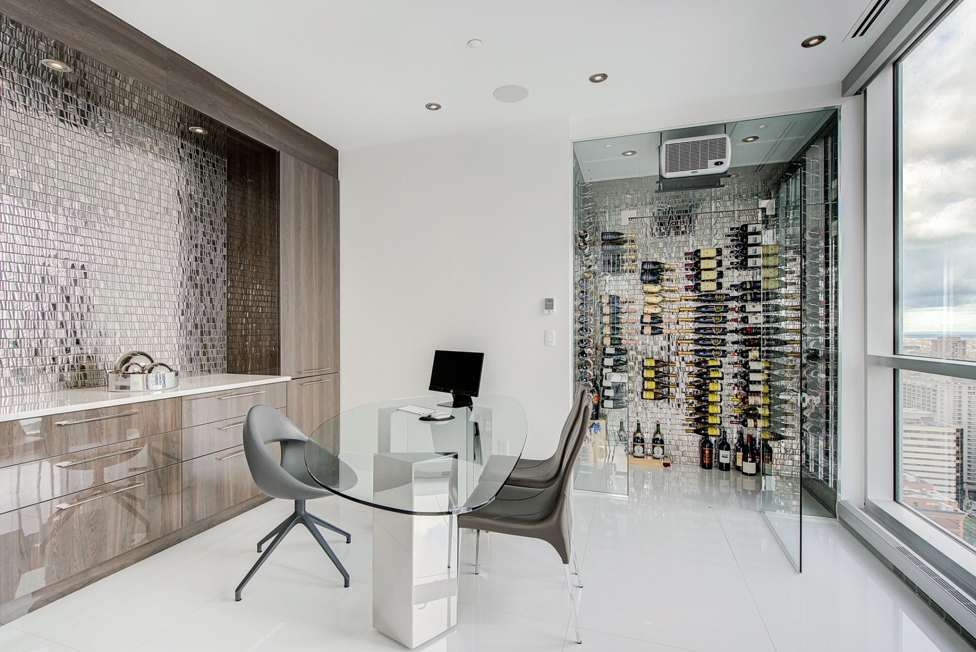 Montréal  - Apartment 5 Bedrooms - picture 16