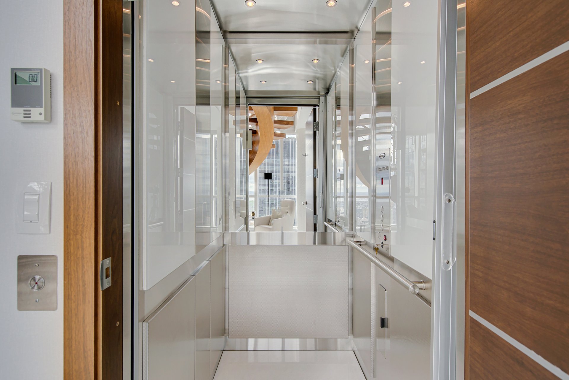 Montréal  - Apartment 5 Bedrooms - picture 8