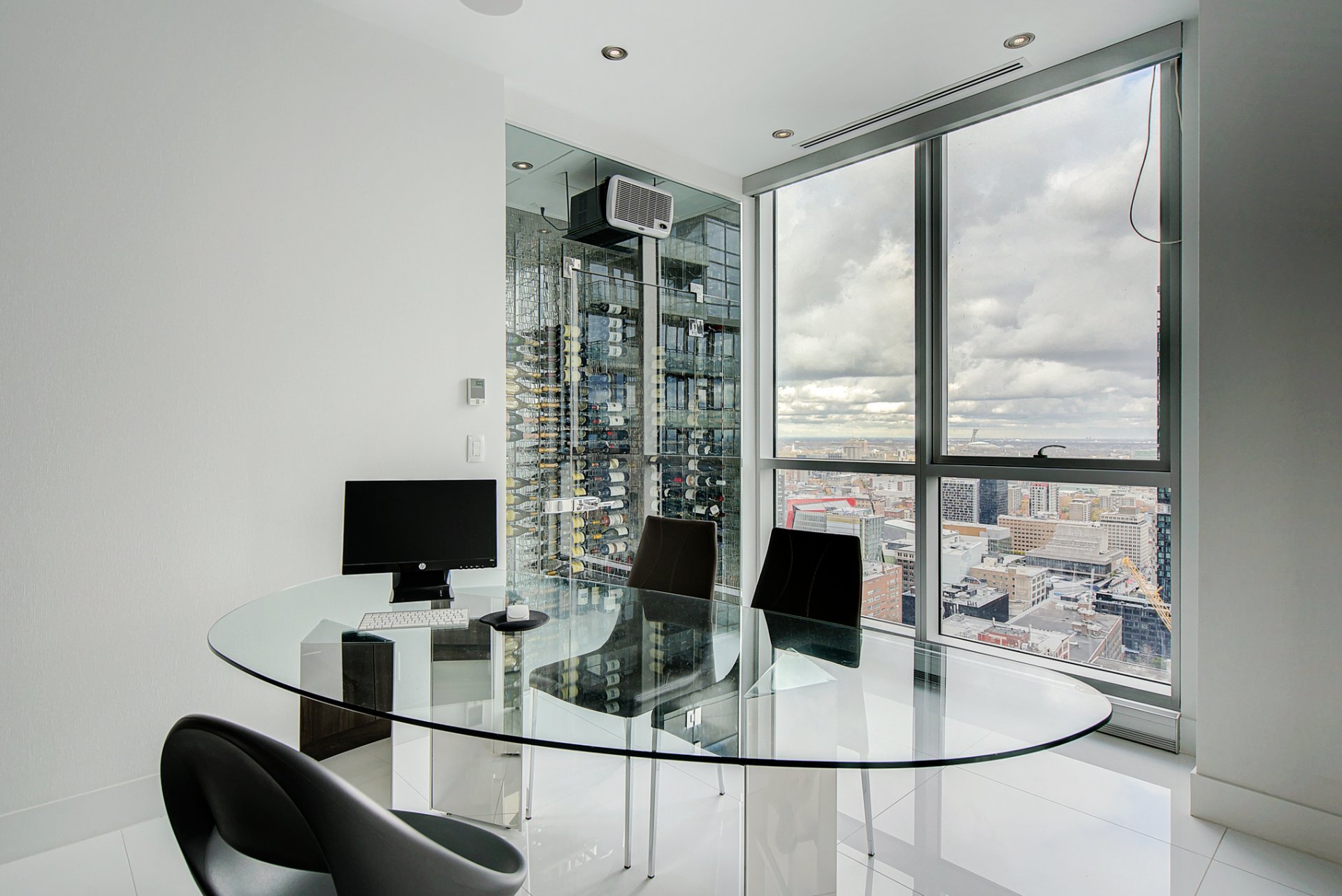 Montréal  - Apartment 5 Bedrooms - picture 17