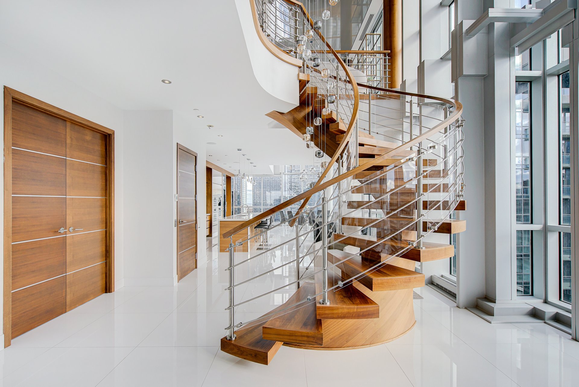 Montréal  - Apartment 5 Bedrooms - picture 5