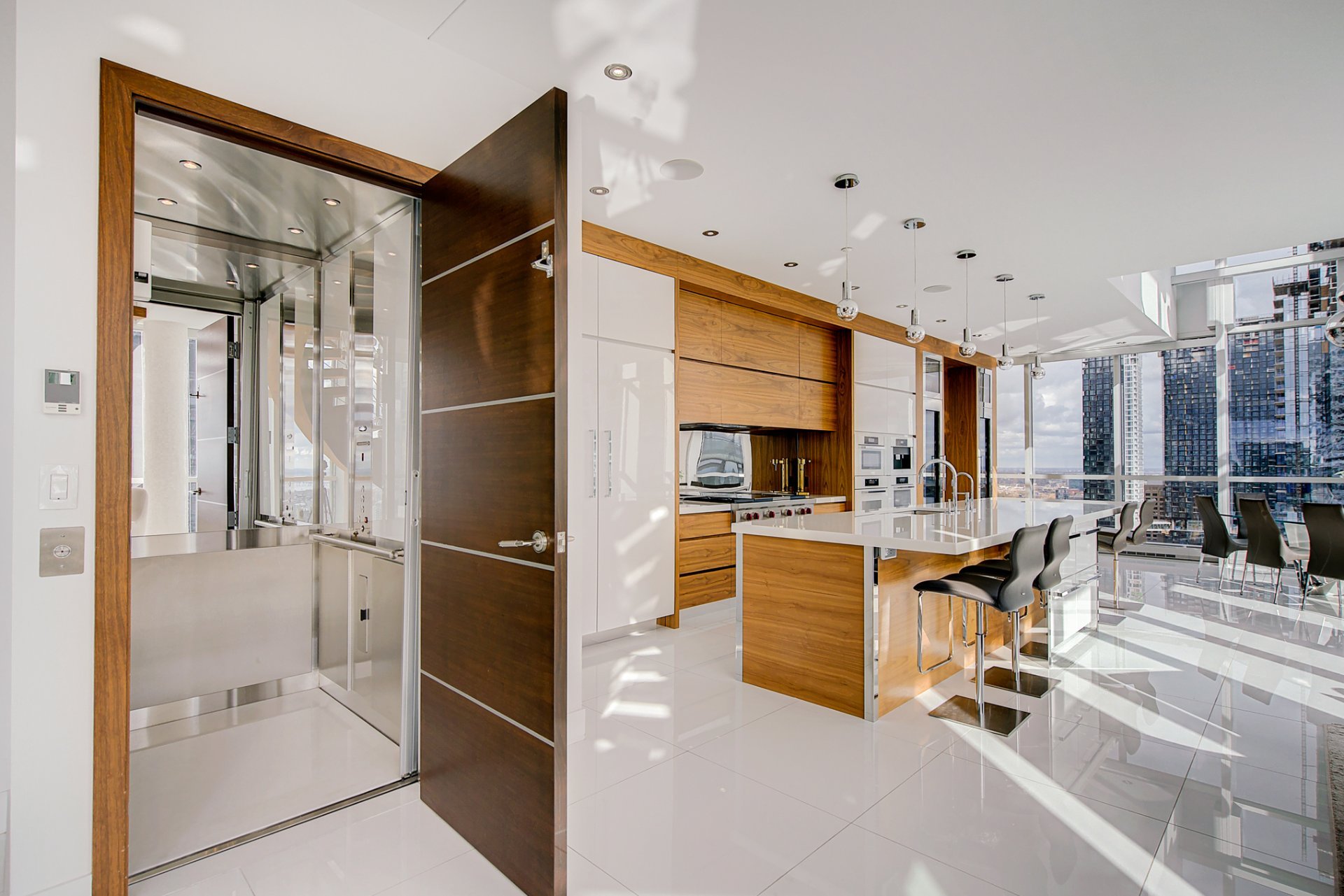 Montréal  - Apartment 5 Bedrooms - picture 7