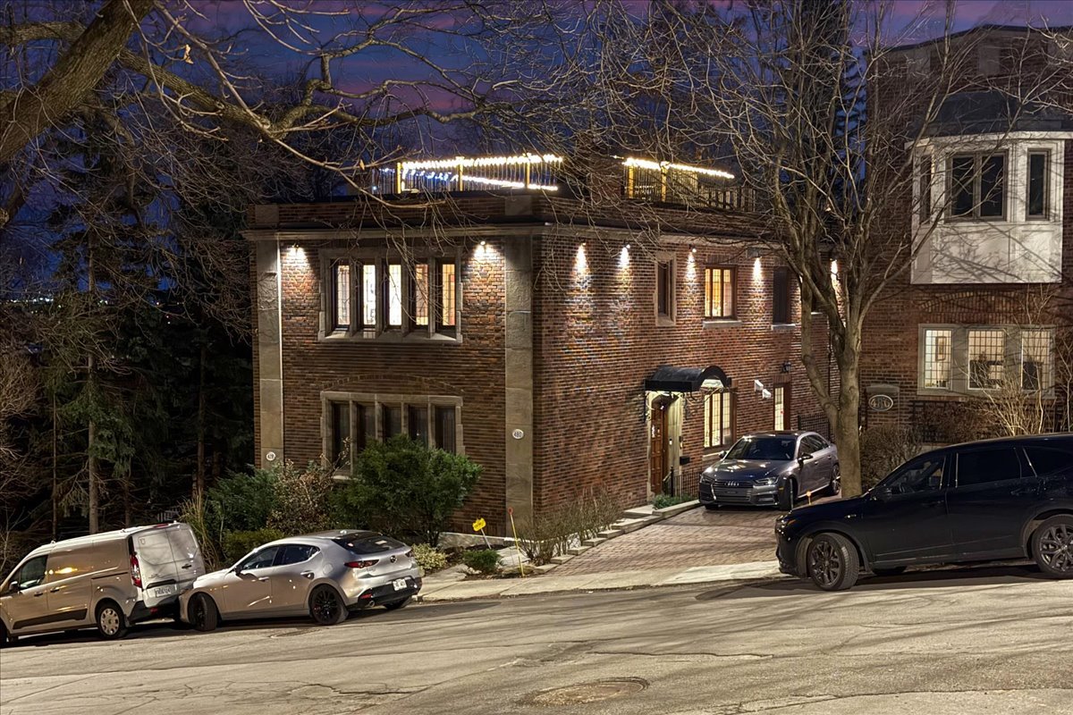 For Sale, House Westmount - picture 3