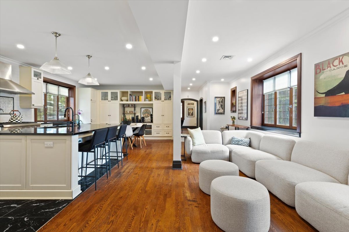 Montréal  - House 7 Bedrooms - picture 4