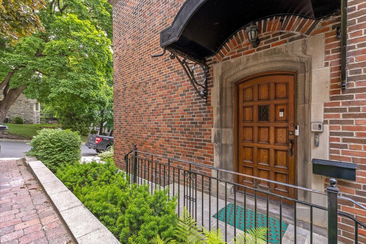 Montréal  - House 7 Bedrooms - picture 20