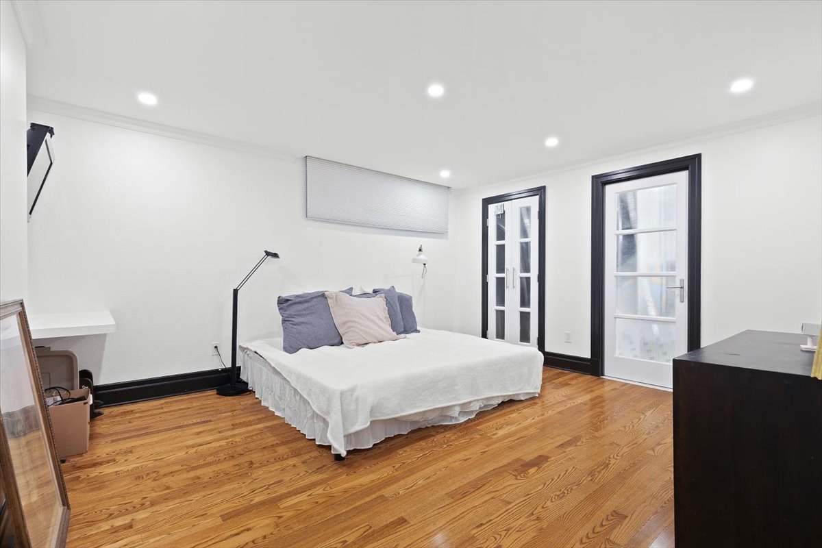 Montréal  - House 7 Bedrooms - picture 17