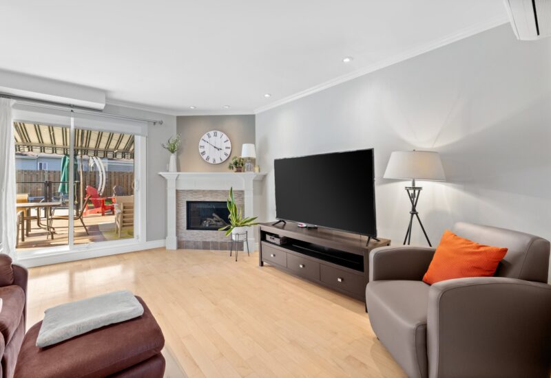 380 Rue Drapeau  Laval (Sainte-Rose) (Laval)