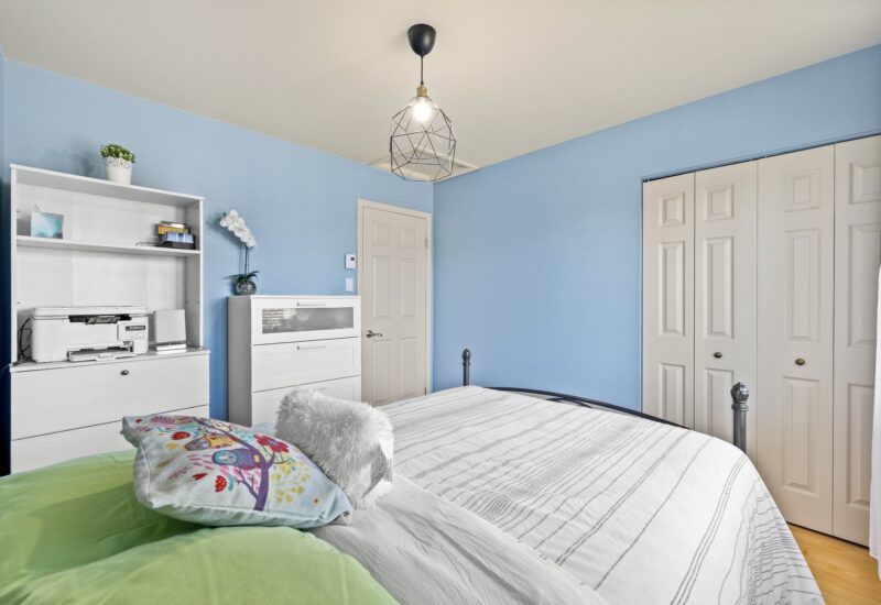 380 Rue Drapeau  Laval (Sainte-Rose) (Laval)