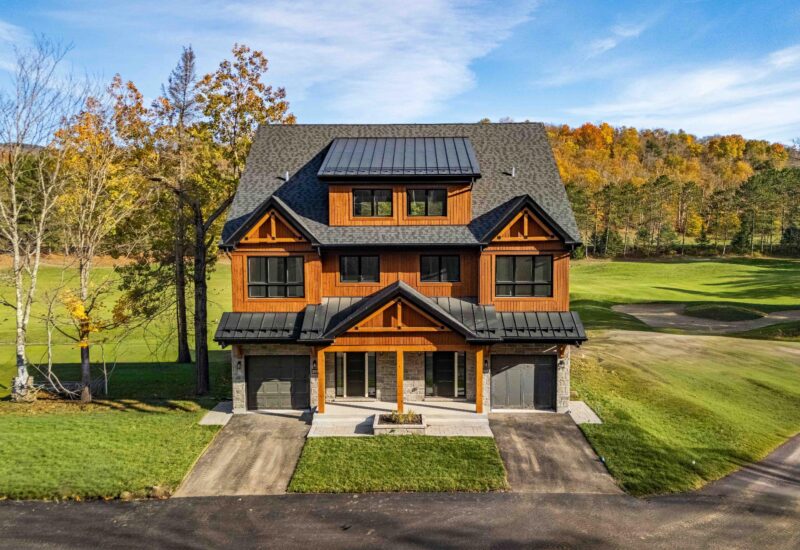 830 Allée du Géant #F  Mont-Tremblant (Laurentides)