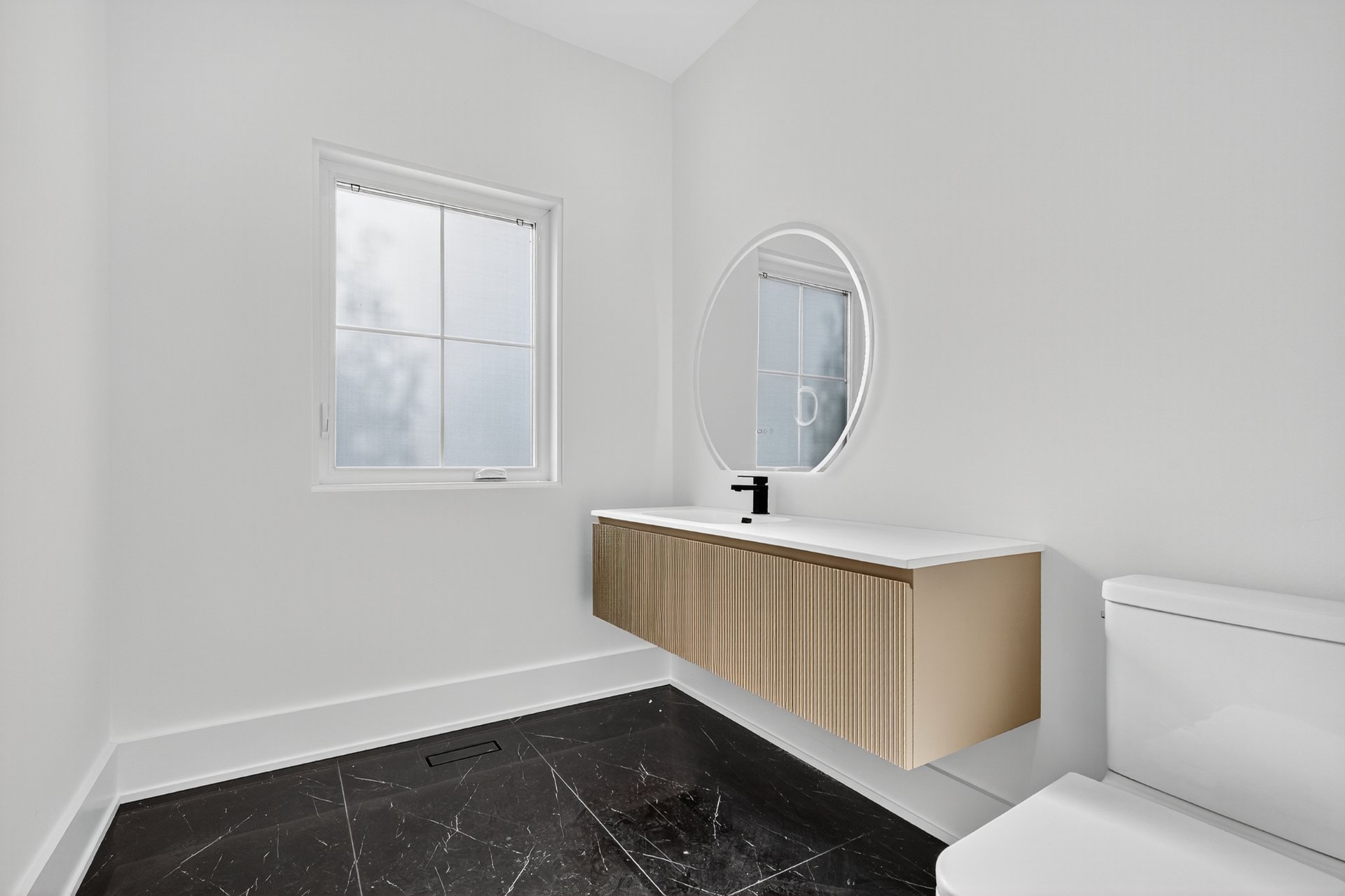 Montréal  - House 5 Bedrooms - picture 20