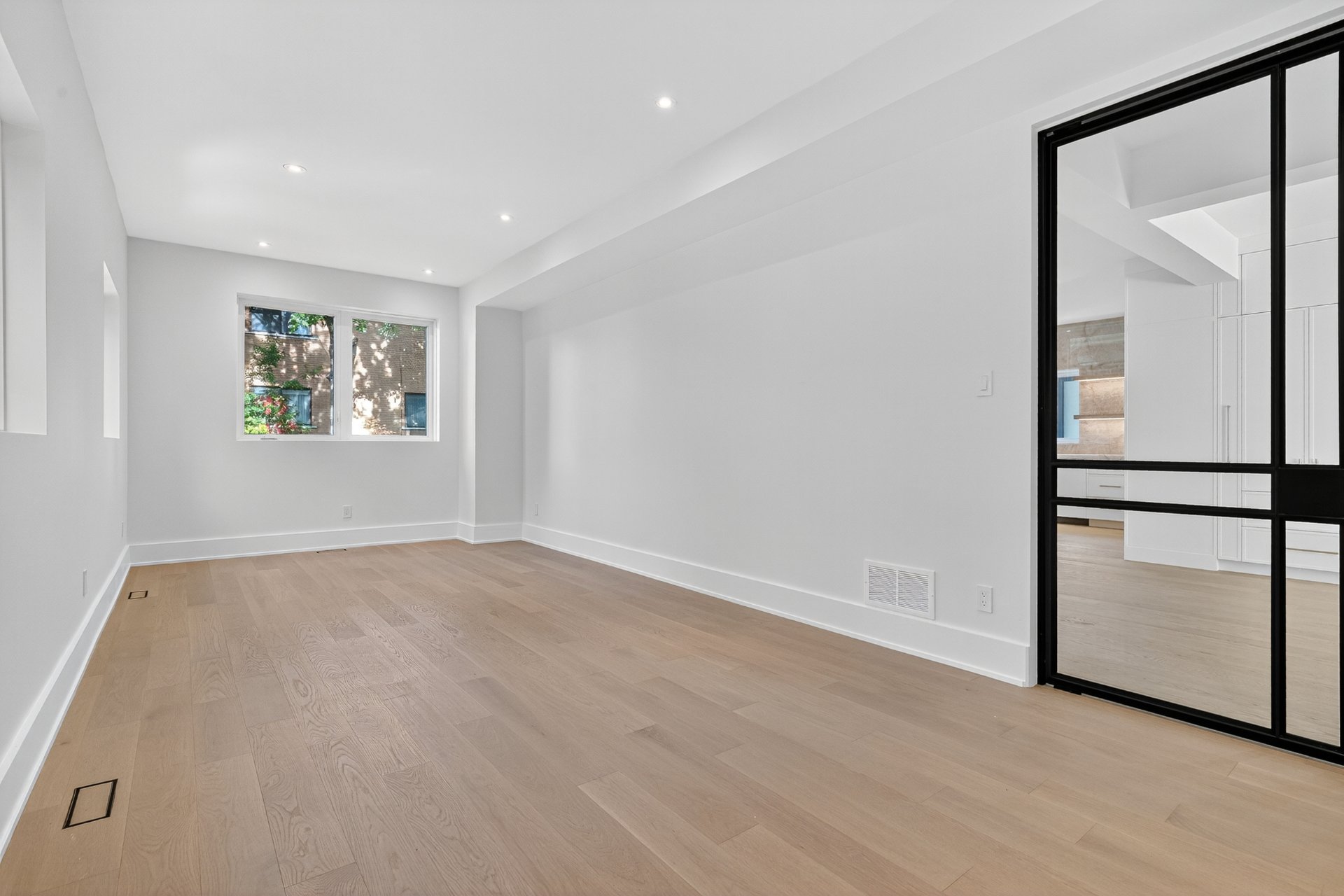 Montréal  - House 5 Bedrooms - picture 18