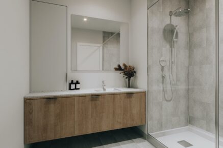 304 Boul. Charest E. #105  Québec (La Cité-Limoilou) (Capitale-Nationale)