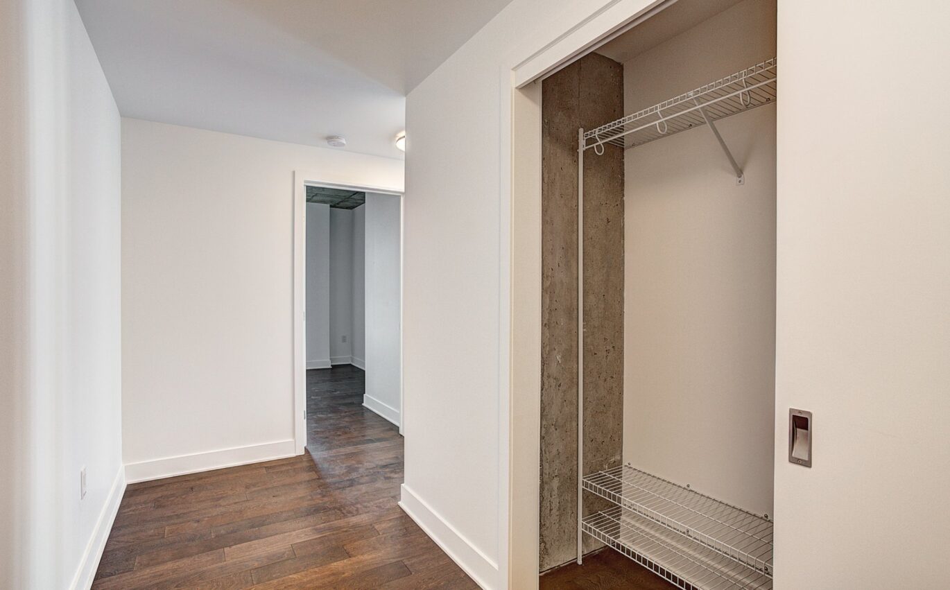 4599 Av. Clanranald #705  Montréal (Côte-des-Neiges/Notre-Dame-de-Grâce) (Montréal)