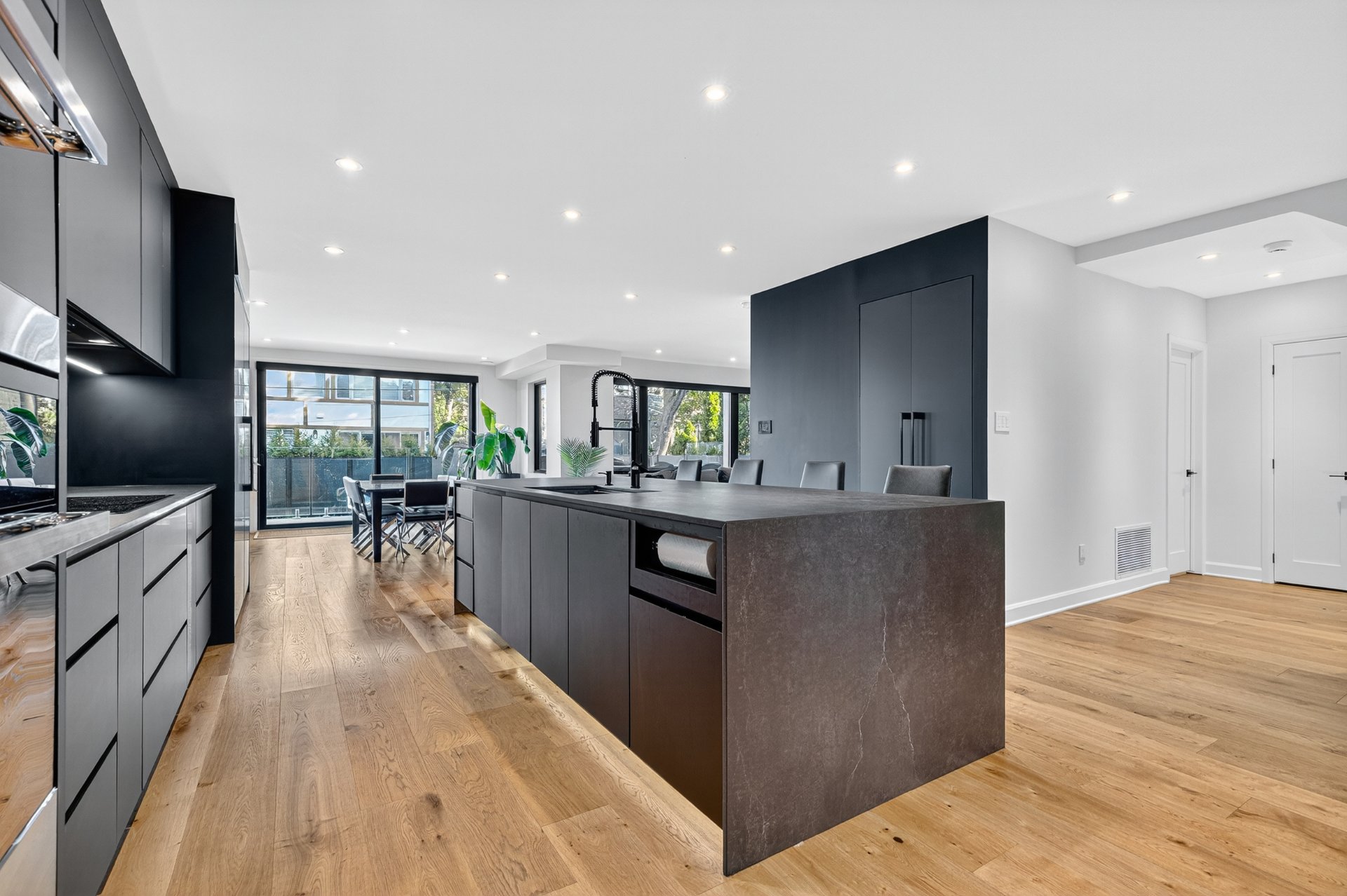 Montréal  - House 5 Bedrooms - picture 6