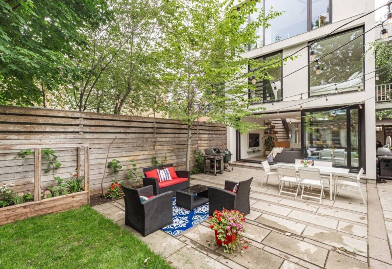 2455 Rue St-Charles  Montréal (Le Sud-Ouest) (Montréal)