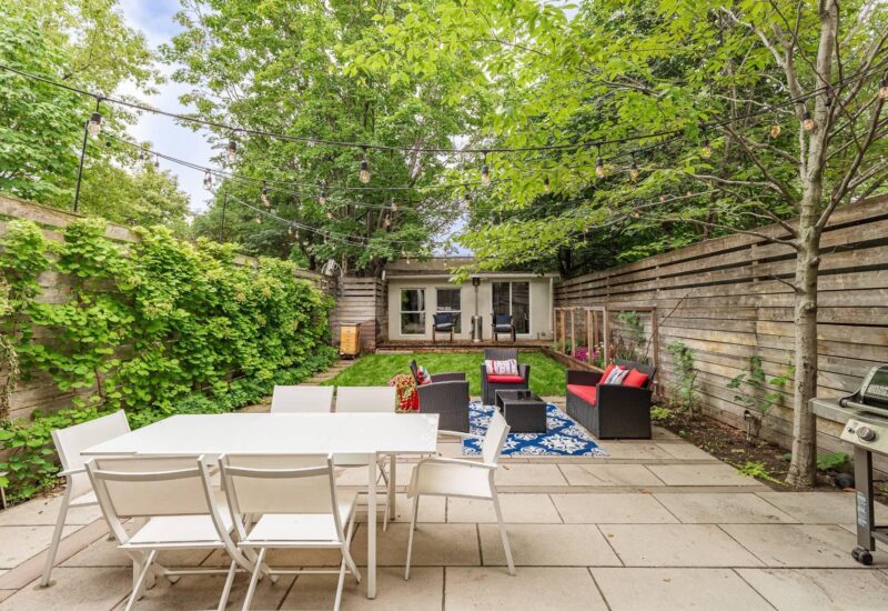 2455 Rue St-Charles  Montréal (Le Sud-Ouest) (Montréal)