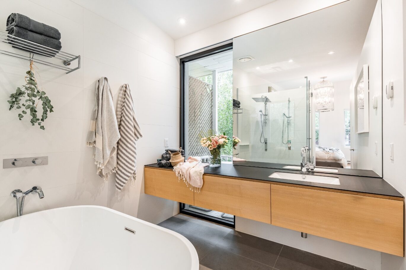 2455 Rue St-Charles  Montréal (Le Sud-Ouest) (Montréal)