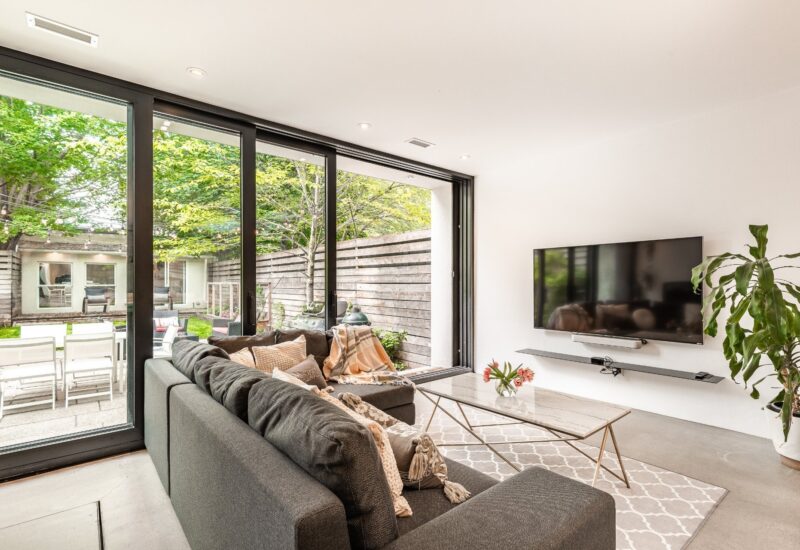 2455 Rue St-Charles  Montréal (Le Sud-Ouest) (Montréal)